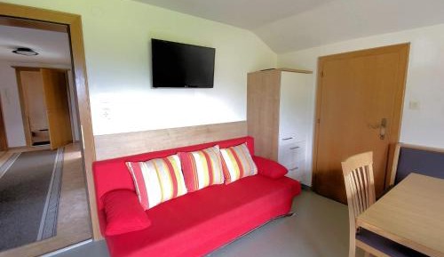 Three-Bedroom Apartment (6 Adults)