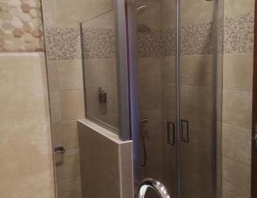 Family Room with Mountain View