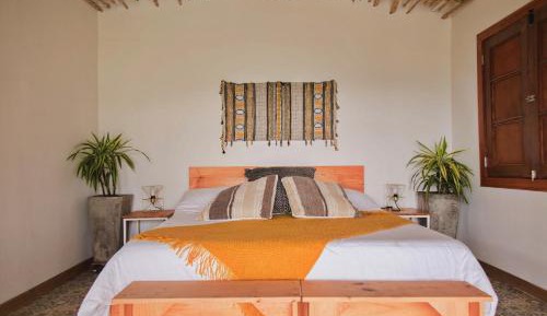 Bungalow with Garden View