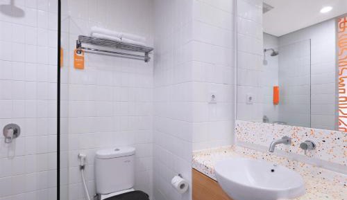 Superior Twin Room with City View