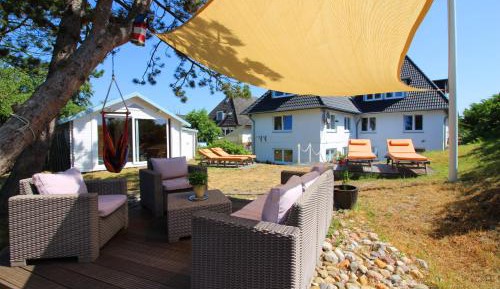 Small Apartment with Terrace (2 People)