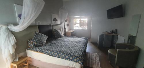 Twin Room with Balcony