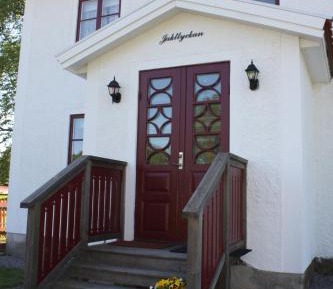 Six-Bedroom Apartment