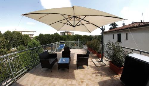 Double or Twin Room with Terrace