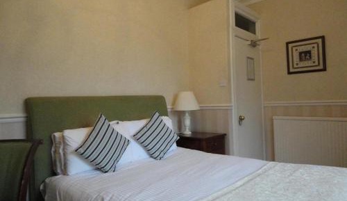 Twin Room with Private Bathroom