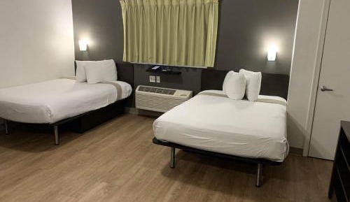 Quadruple Room - Non-Smoking