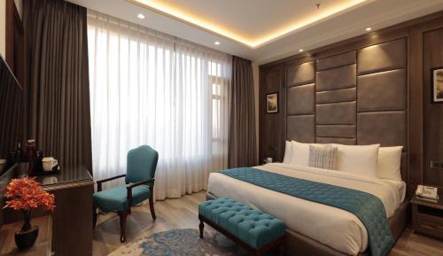 Standard King Room