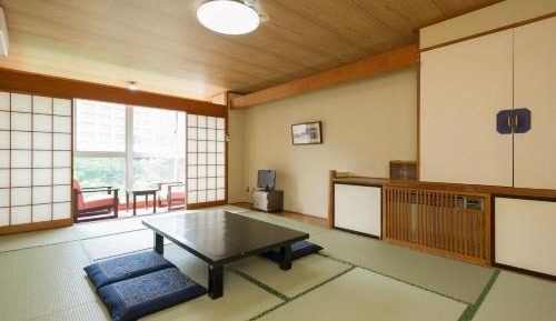 Japanese-Style Room or Room with Tatami Area with Shared Bathroom and River View - Non-Smoking