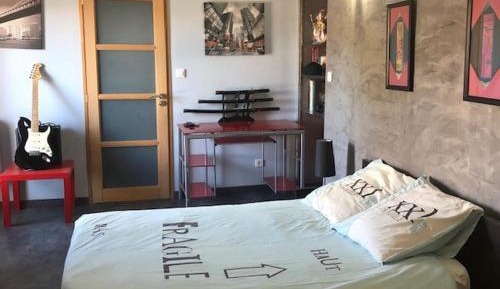 Suite with Garden View