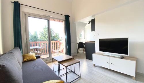 Apartment with Balcony