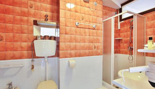Two-Bedroom Apartment (5 Adults)