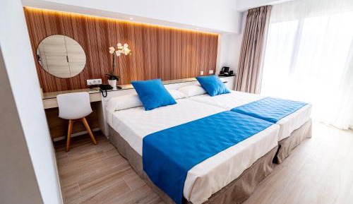 Double Room with Pool View