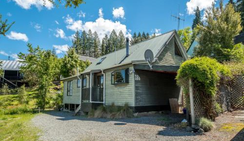 Three-Bedroom Holiday Home 
