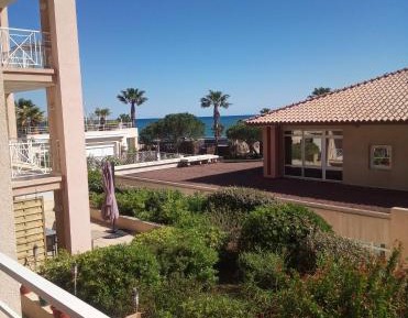 Studio with Sea View (4 Adults)