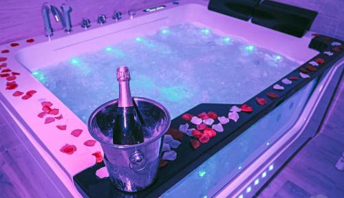 King Room with Spa Bath