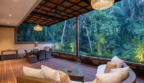 One Bedroom Family Jungle View