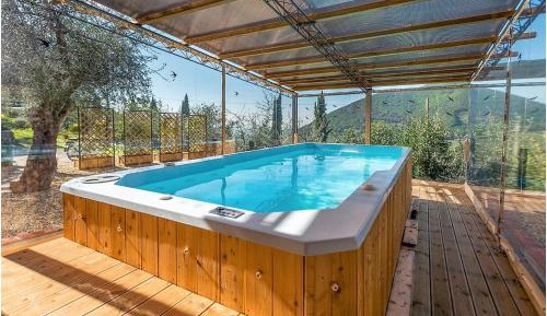 Two-Bedroom Holiday Home