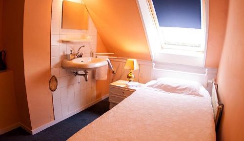 Single Room with Garden View