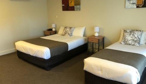 Double or Twin Room - Access / Double / Twin