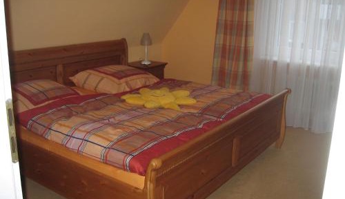 Family Room (2 Adults + 2 Children)