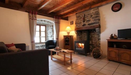 Holiday Home (6 Adults)