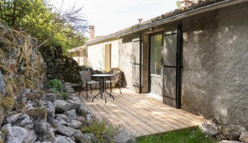 Holiday Home (2 adults)