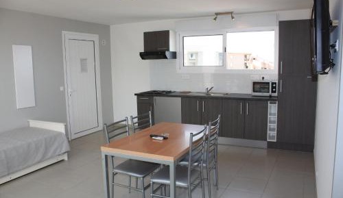 Apartment (4 Adults)