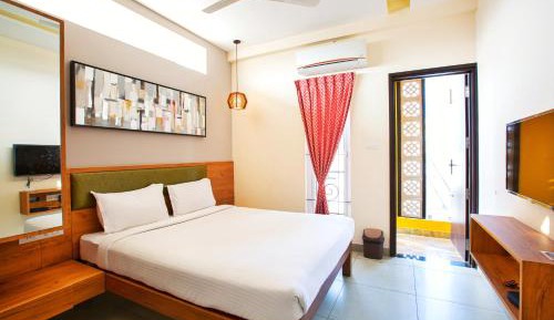 King Room with Balcony