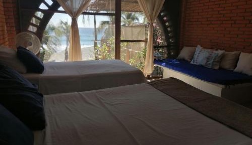 Standard Twin Room with Sea View