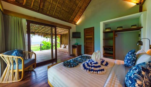 Deluxe Beachfront Bungalow