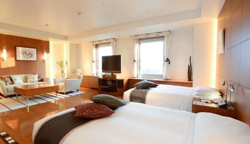 Executive Floor Junior Suite with Spa Bath with Park View - Non-Smoking