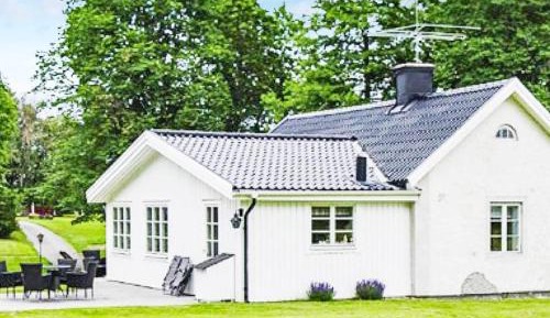 Two-Bedroom Holiday Home