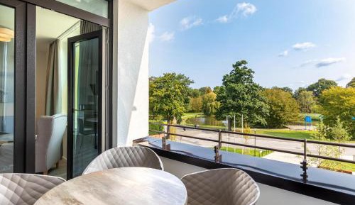 Apartment with Balcony