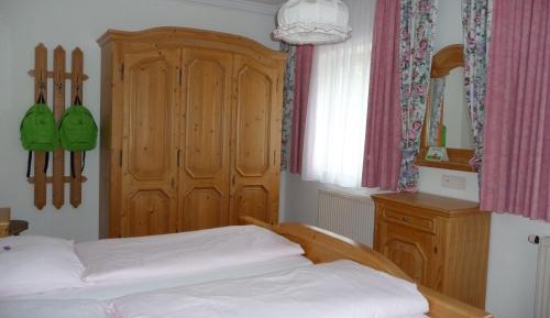 One-Bedroom Standard Apartment