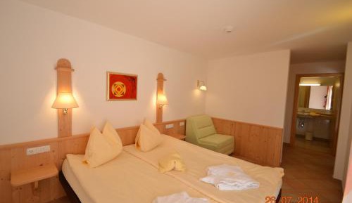 Large Two-Bedroom Apartment