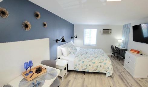 Standard King Room