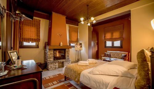 Ellevoros -  Double Room with Fireplace