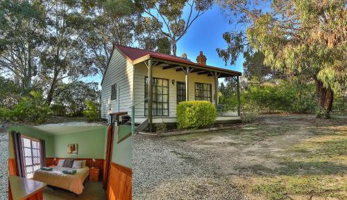 One-Bedroom Cottage with Spa Bath