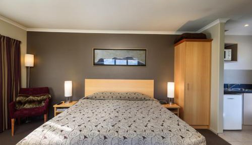 Studio with Lake View