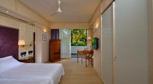 Standard Double or Twin Room with Park View