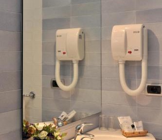 Single Room with Courtyard View