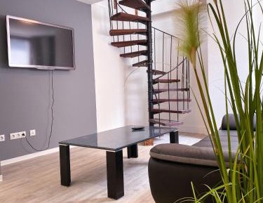Single Room with Shared Shower and Toilet
