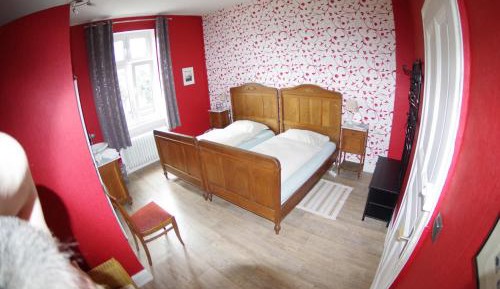 Large Double Room