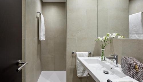 Double or Twin Room (1-2 Adults)