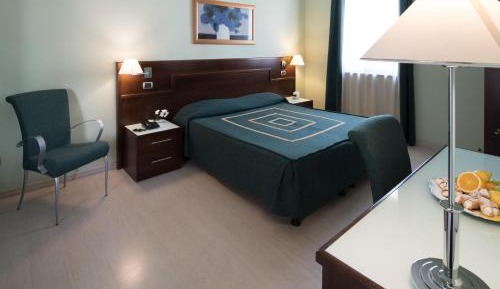 Family Room - Connecting 