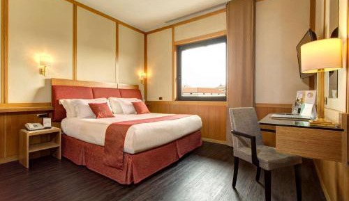 Comfort King Room