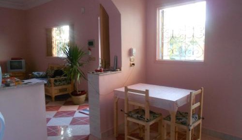 Deluxe Apartment with Garden