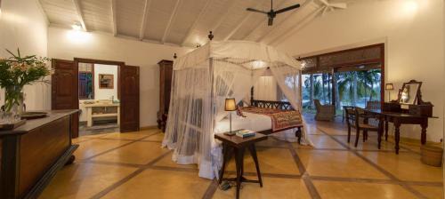 Double Room with Lake View