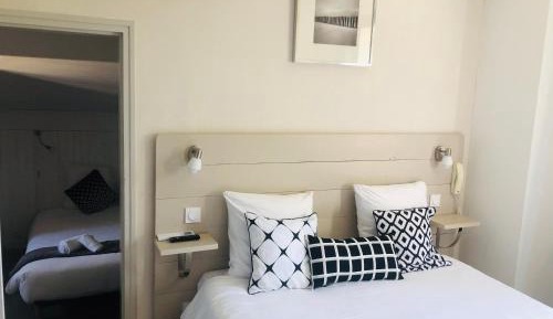 Family Room with Garden View