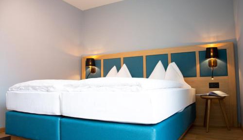Comfort Room (Single or Double Room)